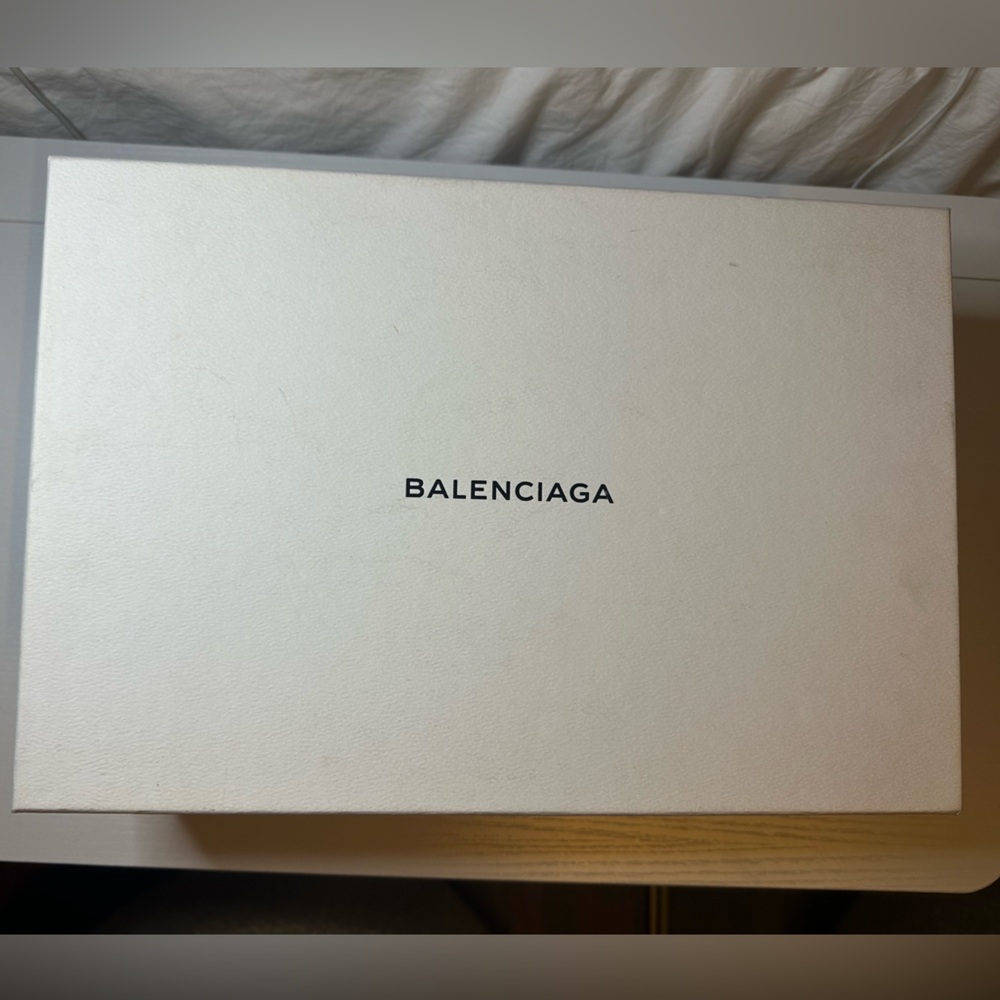 Balenciaga Red Sock Sneakers - Picture 9 of 9